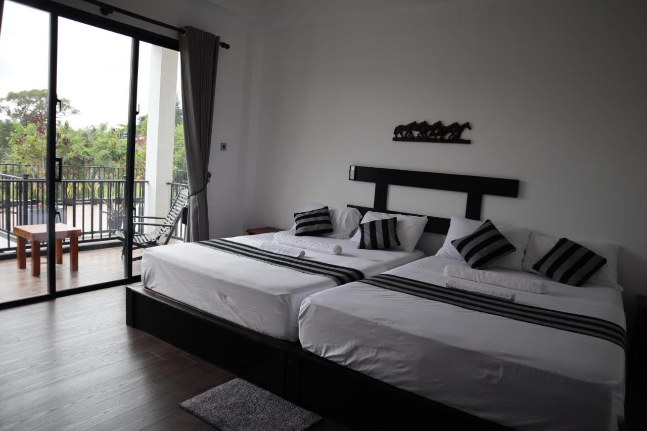Black Mustang Hotel Дамбула Екстериор снимка